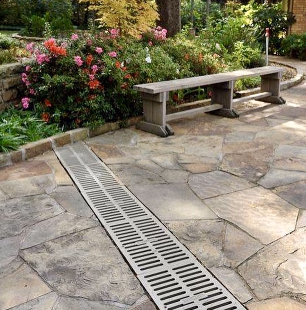 courtyards-and-patios