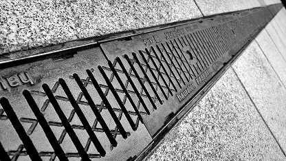 Trench drain system diagram